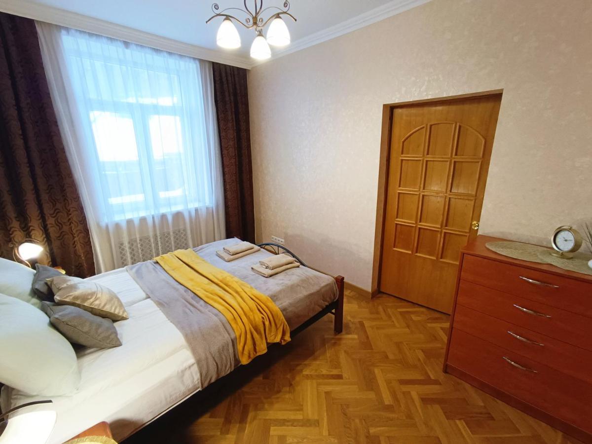 Old Town Retreat With Stunning Views 2 Bedroom Apartment Nearby The Church Of Saint Peter Riga Exterior foto