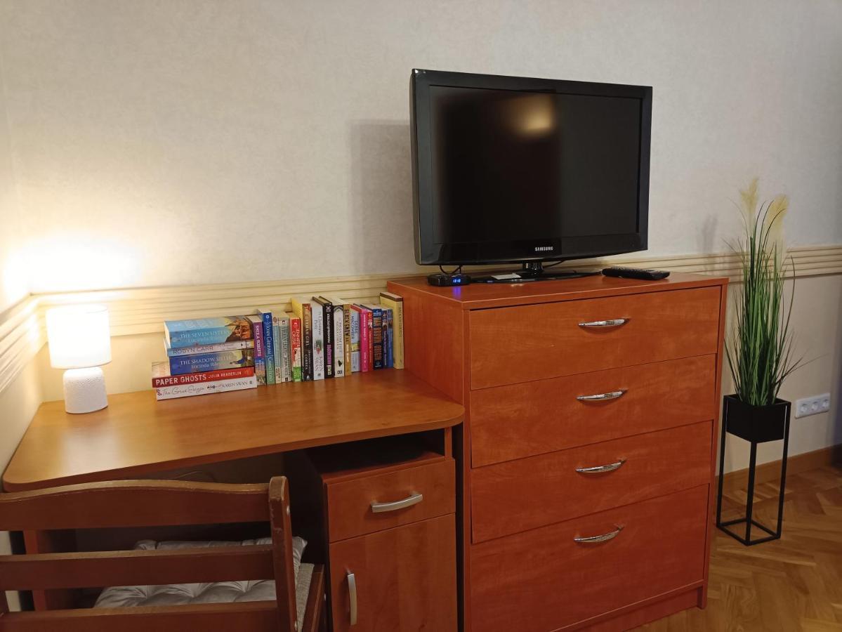 Old Town Retreat With Stunning Views 2 Bedroom Apartment Nearby The Church Of Saint Peter Riga Exterior foto